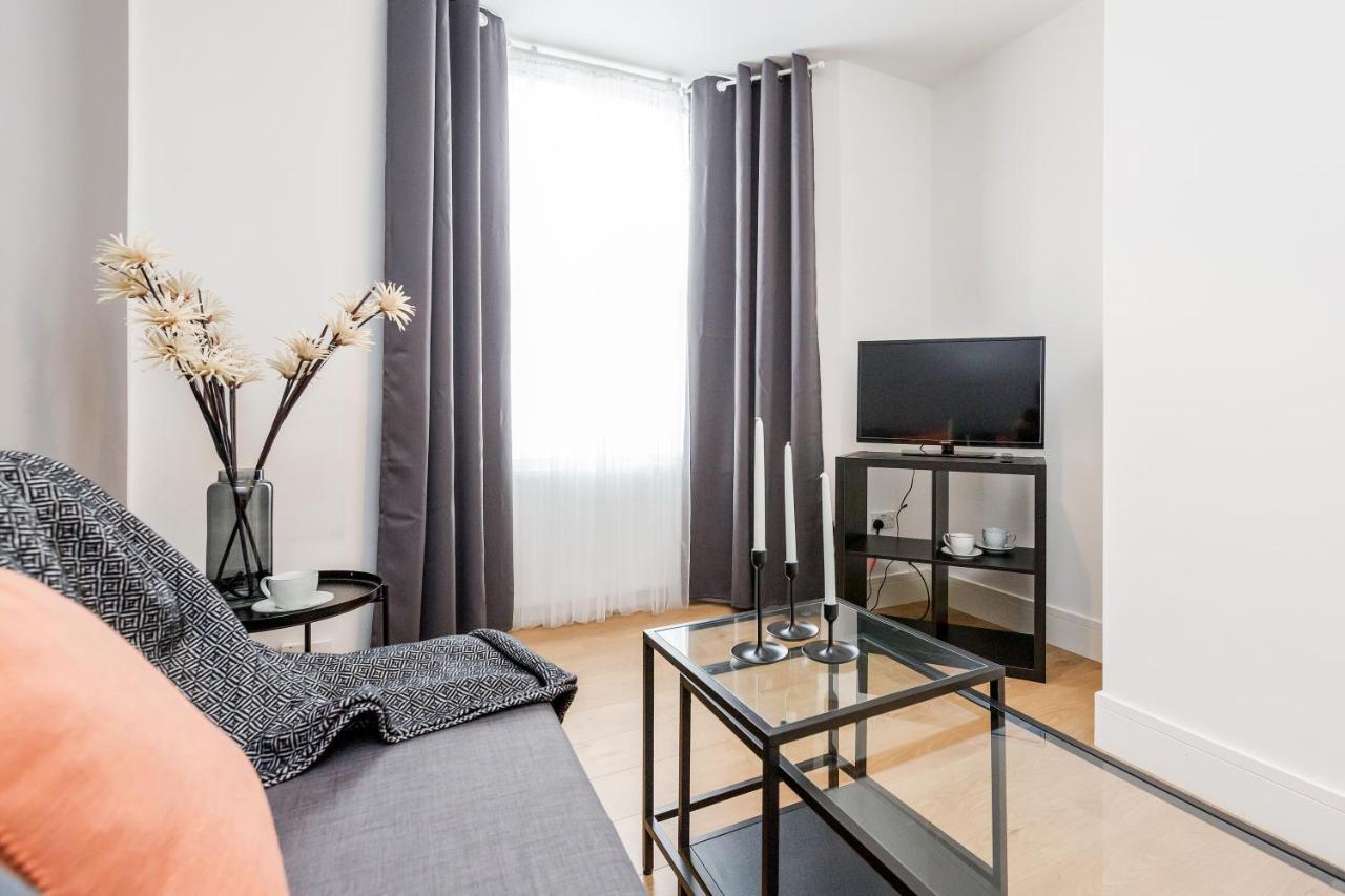 2 Bedrooms Serviced Apartment Excel Exhibition Centre, O2 Arena, Stratford Olympic City, Forest Gate, Central לונדון מראה חיצוני תמונה