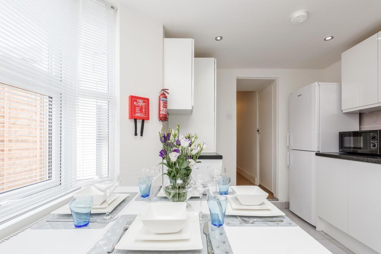 2 Bedrooms Serviced Apartment Excel Exhibition Centre, O2 Arena, Stratford Olympic City, Forest Gate, Central לונדון מראה חיצוני תמונה