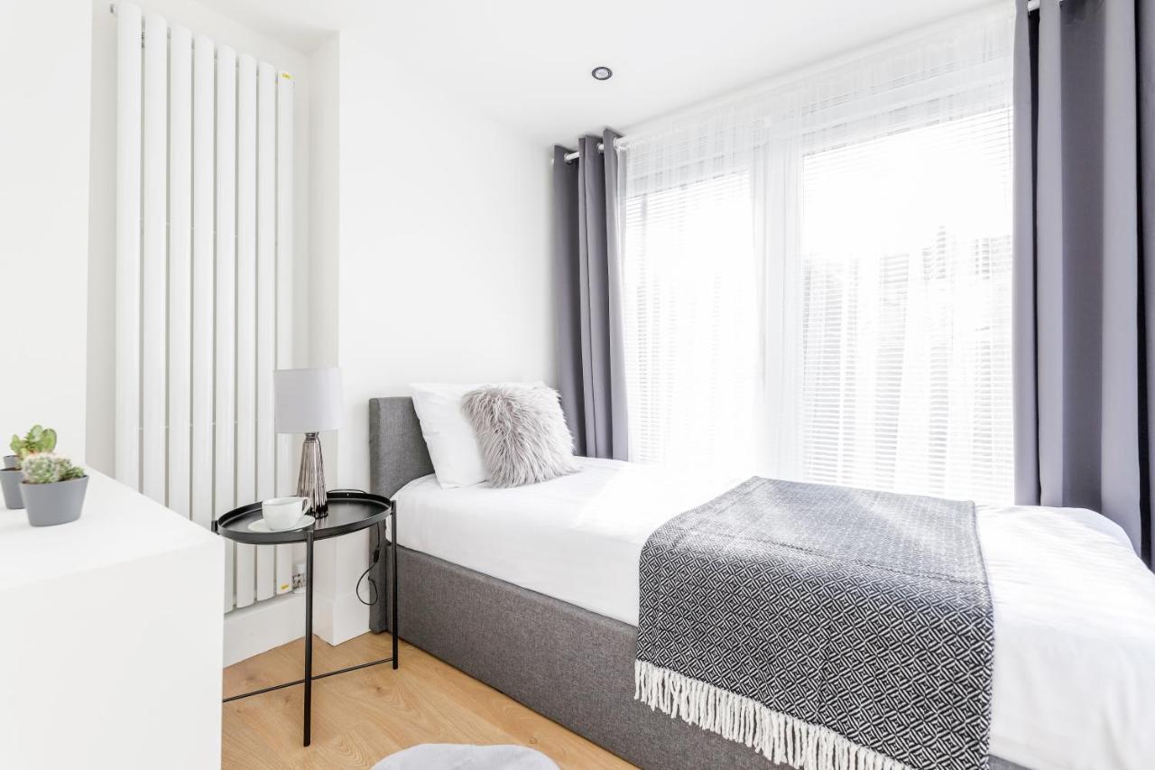 2 Bedrooms Serviced Apartment Excel Exhibition Centre, O2 Arena, Stratford Olympic City, Forest Gate, Central לונדון מראה חיצוני תמונה